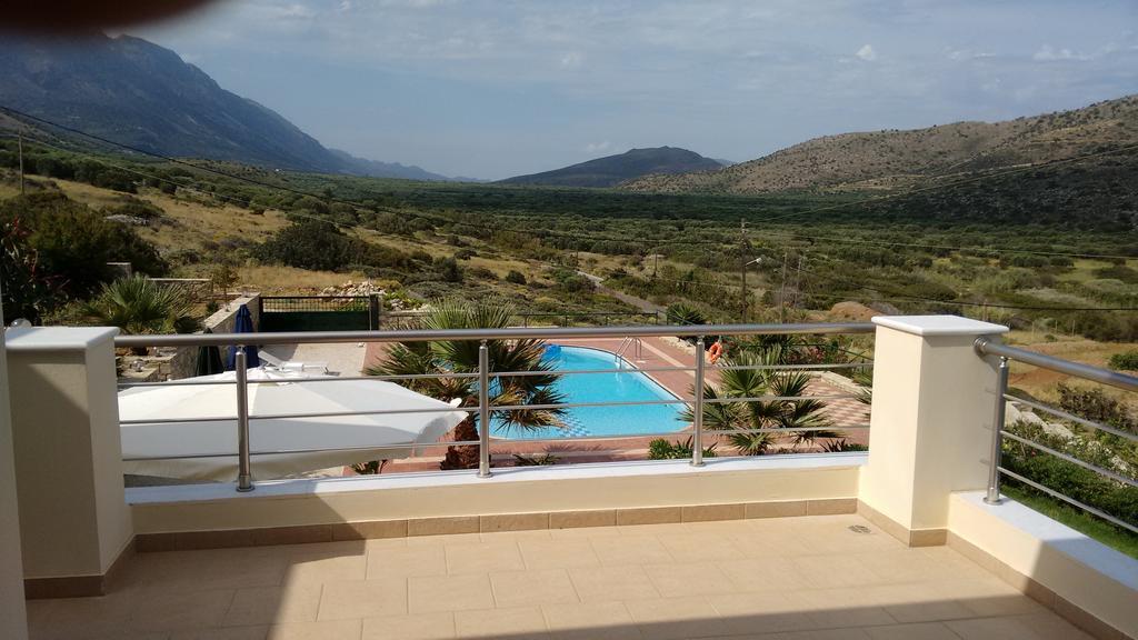 Tholos Bay Suites Kavoúsion Cameră foto